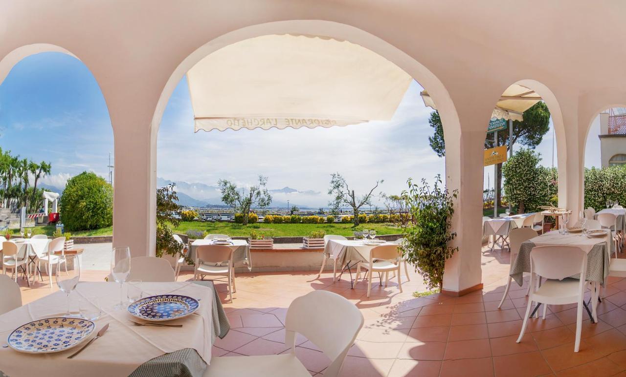 Hotel Sette Archi Bocca di Magra Exterior foto