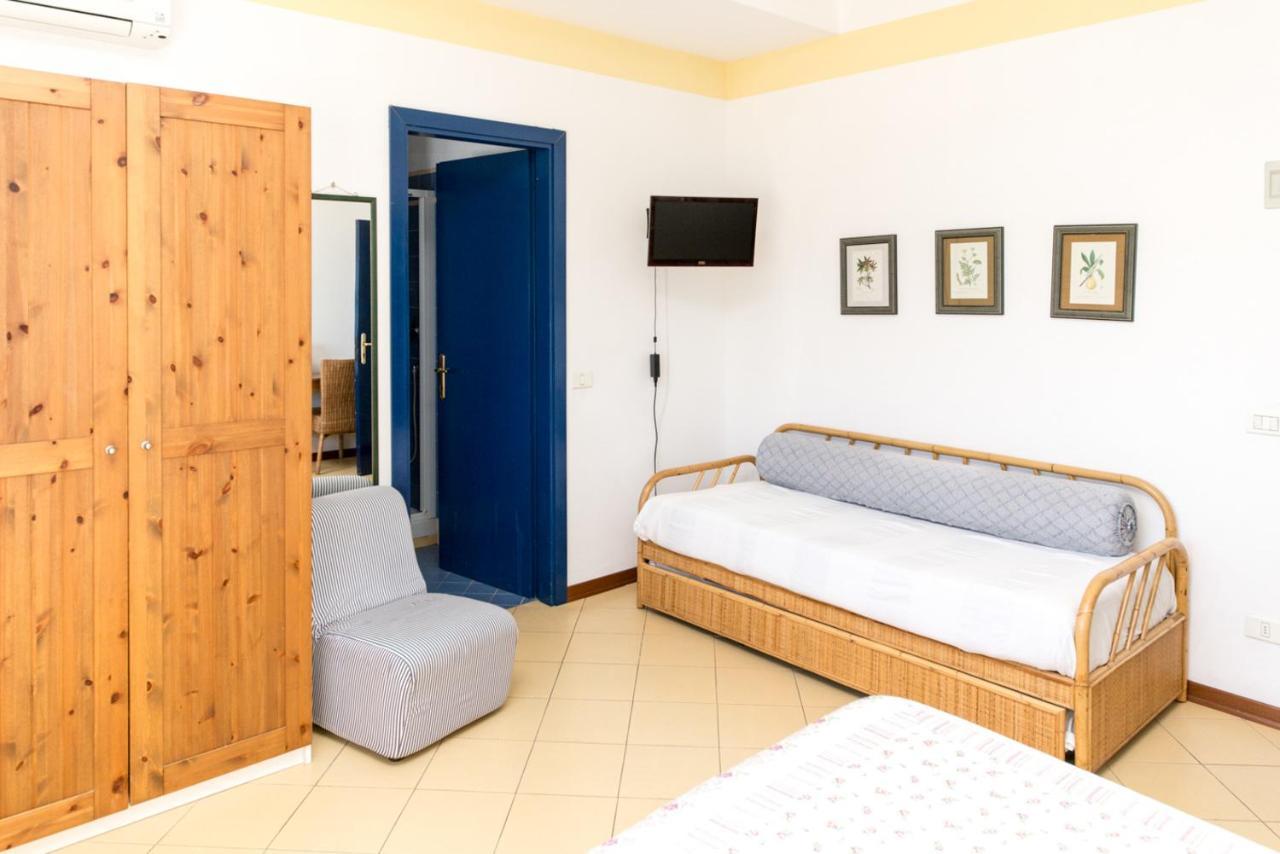 Hotel Sette Archi Bocca di Magra Quarto foto