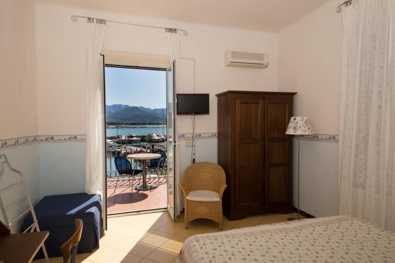 Hotel Sette Archi Bocca di Magra Exterior foto