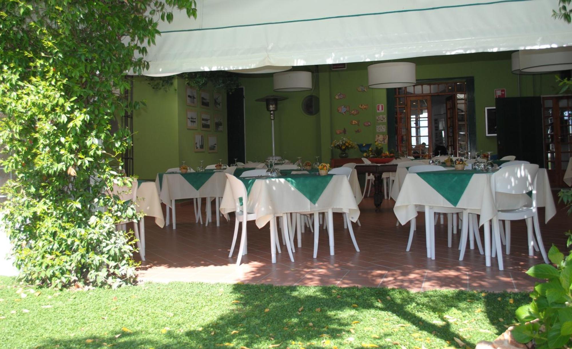 Hotel Sette Archi Bocca di Magra Exterior foto