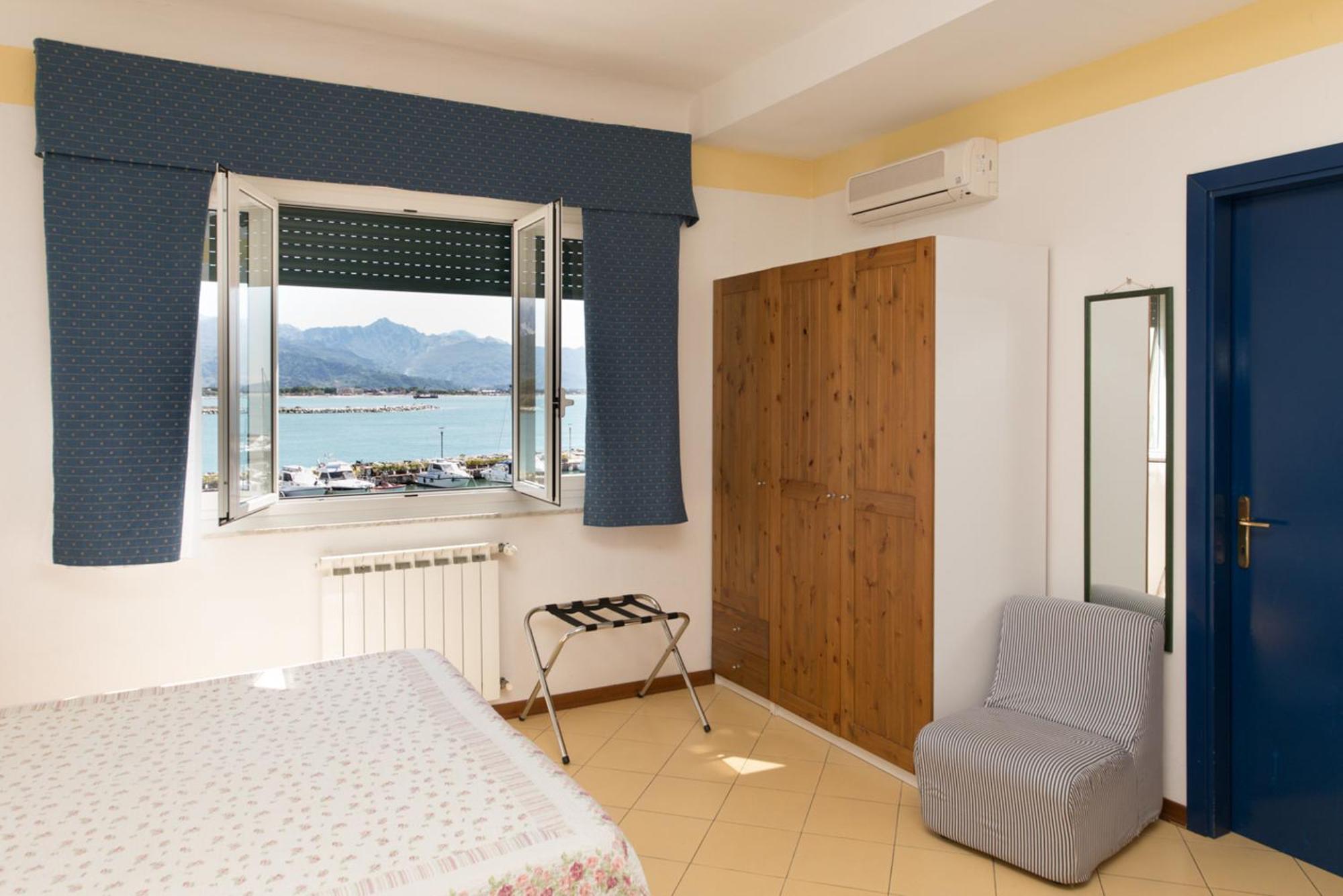 Hotel Sette Archi Bocca di Magra Quarto foto